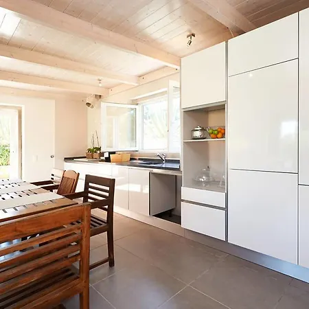빌라 Refuge Holiday Homes - Wooden *