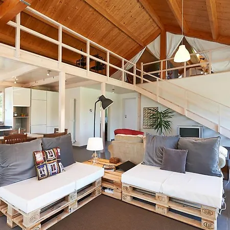 Refuge Holiday Homes - Wooden * 신트라