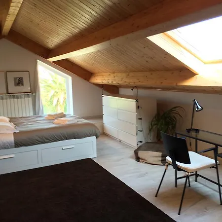 Refuge Holiday Homes - Wooden 신트라