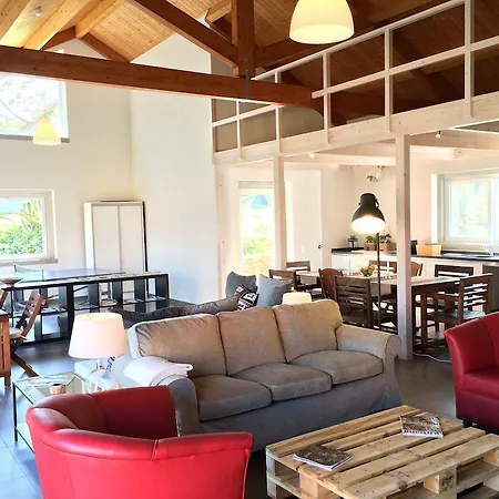 빌라 Refuge Holiday Homes - Wooden *
